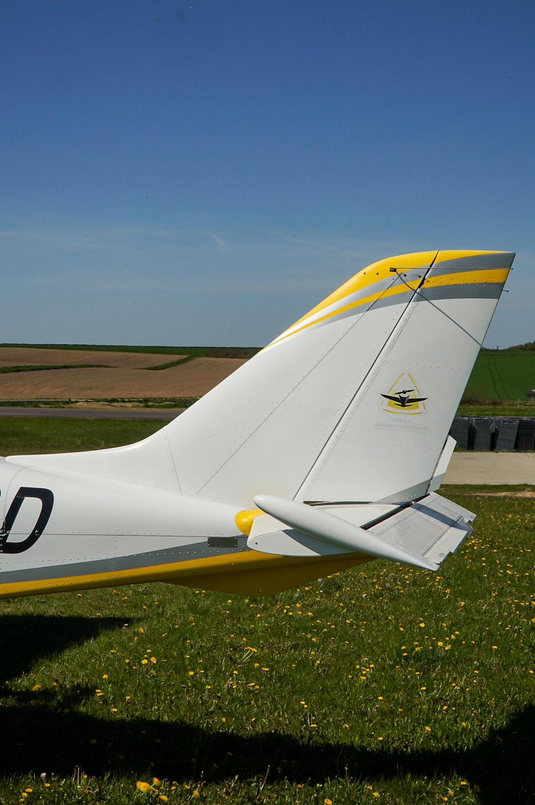 Statecznik pionowy PS-28 Cruiser z logiem szkoły